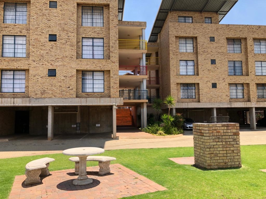 2 Bedroom Property for Sale in Kannoniers Park North West